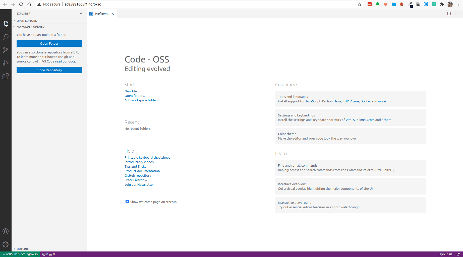 Giao diện VS Code trên Colab